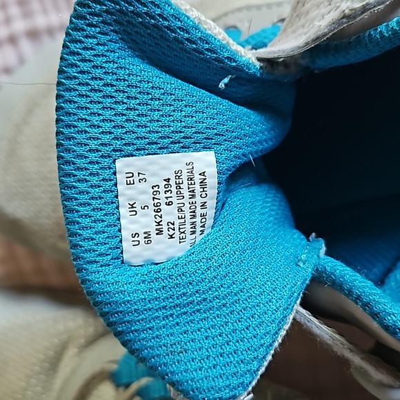 Merrell Shoes - Picture 5 of 6